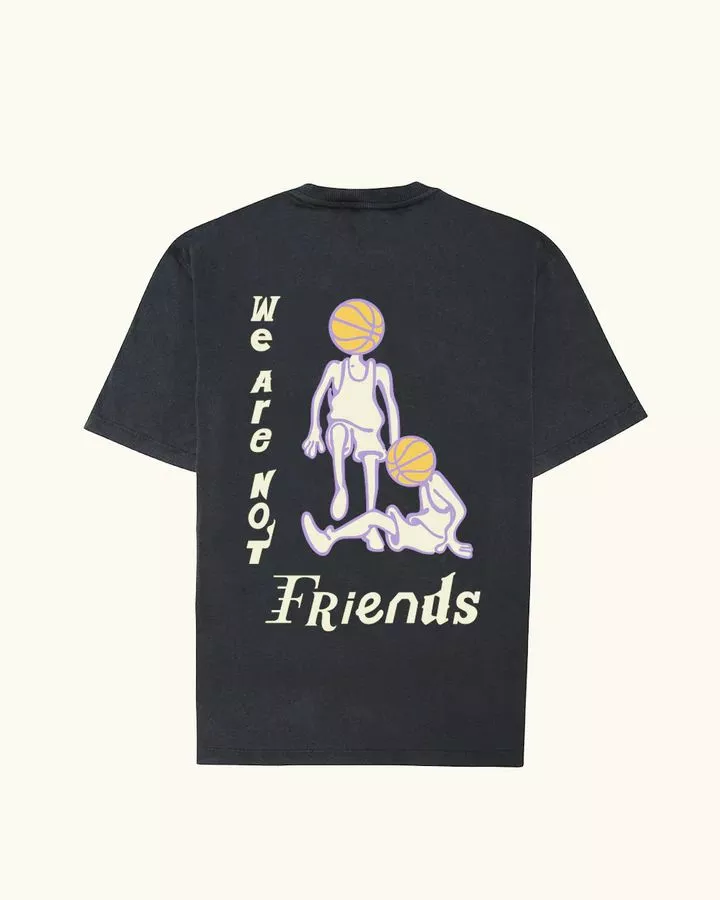 Camiseta Not Friends 2001 Tee We are not friends