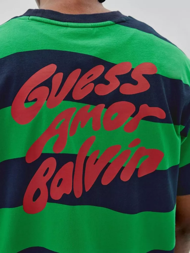 Camiseta Wave tee J Balvin x Guess Originals verde azul marino