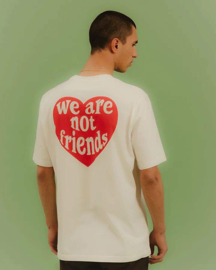 camiseta-love-for-your-tee-we-are-not-friends