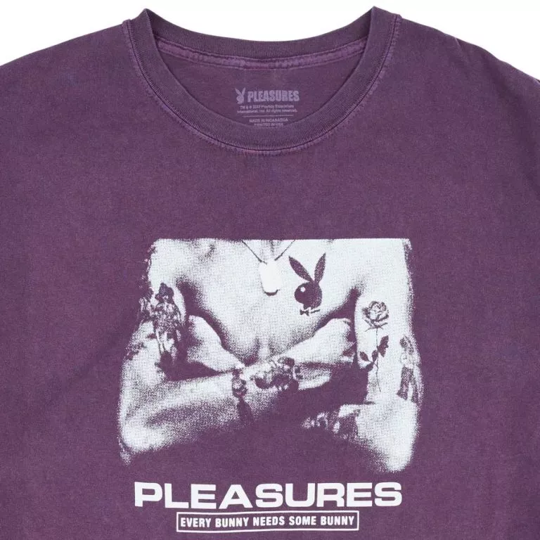 Comprar Camiseta Tought washed Pleasures x PlayBoy morada